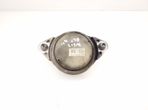 Mercedes Benz E-Class W212 (2009–2015) Engine mount A2122404117 - 3