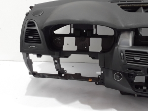 RENAULT Laguna III (2007–2015) Salona panelis (torpēda) un tā detaļas 681002890R - 3