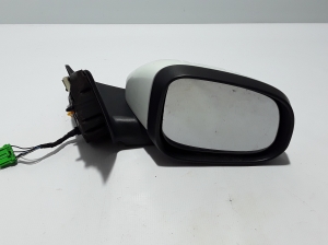   Side mirror and its details 