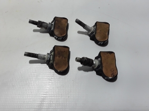 RENAULT Laguna III (2007–2015) Reifendrucksensor 407000003R - 2
