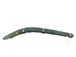  Front bumper trim strip 