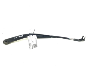  Windshield wiper blade 