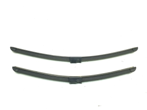  Windshield wiper blades 