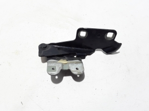 Hood hinge