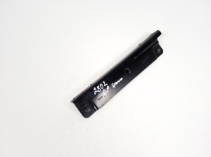   Halter Kotflügel vorne  - A1728800814 