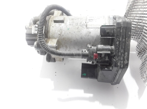 VOLVO XC60 (2017–2026) Steering rack 31681509 - 4