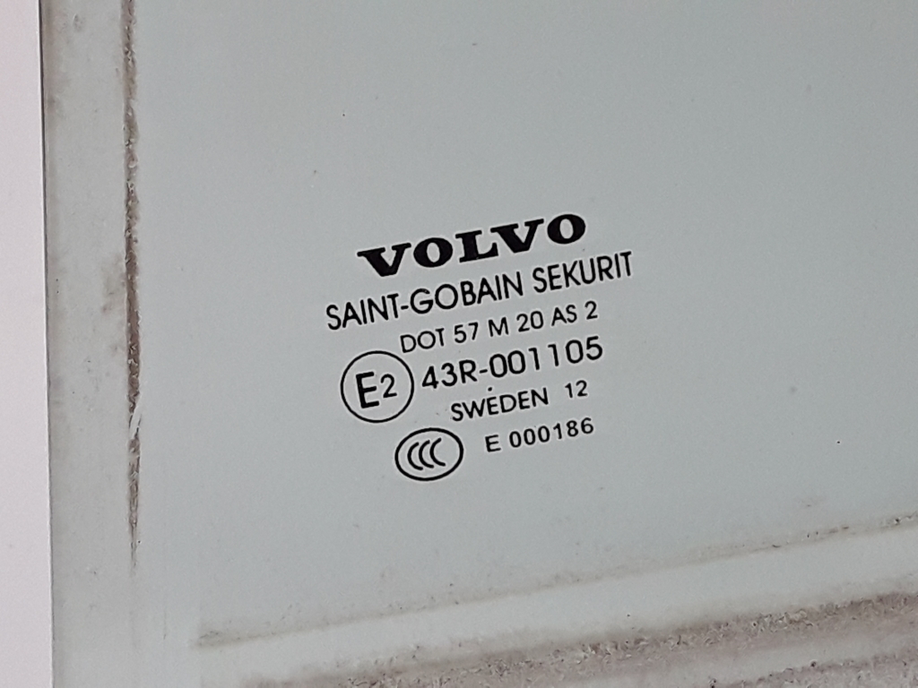 VOLVO V70 3 generation (2007-2020) Стекло боковых левых дверей 31217993 22402294