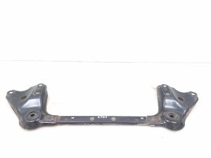  Halter Hilfsrahmen vorne  -  