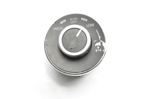 Switch and its parts - 7L6941435K