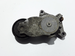  Strap tensioner 