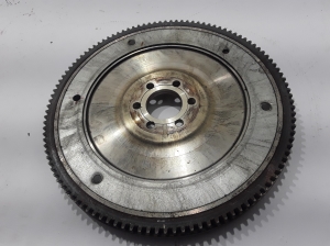  Clutch flywheel 