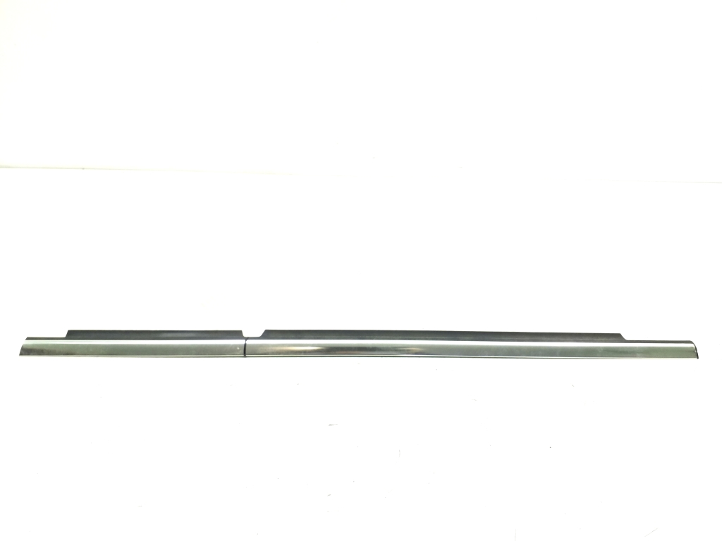 MERCEDES-BENZ GLK-Class X204 (2008-2015) Galinių dešinių durų stiklo juostelė A2047353465 20417175