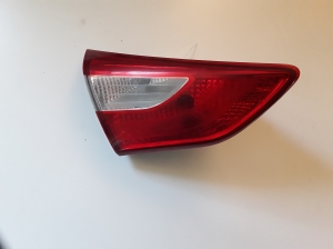 Tail light on trunk lid - 120111A