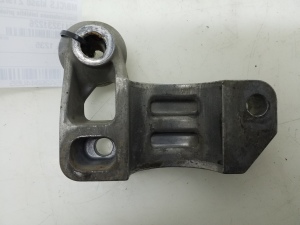  Stabilizer holder front 