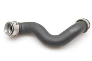 Mercedes Benz C-Class 204 (2007–2014) Jahutusradiaatori voolik A2045011682 - 2