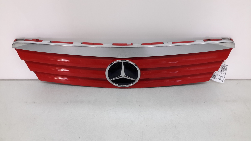 MERCEDES-BENZ A-Class W168 (1997-2004) Priekšējā bampera augšējā reste A1688800088,A1688800360 18786019