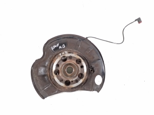   Rear hub 