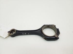  Connecting rod 