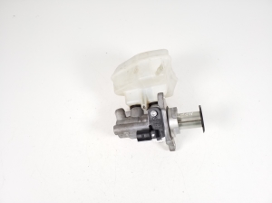   Master cylinder 