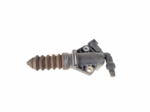 Mercedes Benz C-Class 204 (2007–2014) Kupplungsnehmerzylinder A2042640027 - 3