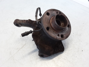 Front wheel hub - 8200736571