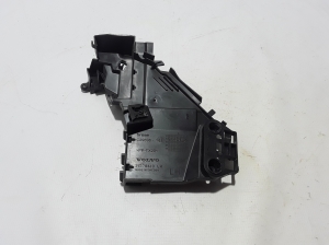 Rear side door exterior handle bracket - 31378613