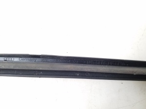  Windscreen strut outer 