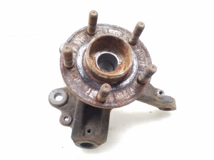 Front wheel hub - 