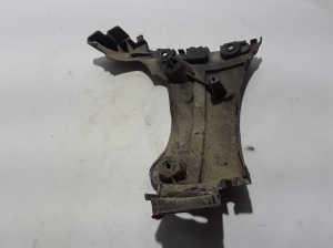 Mercedes Benz Citan 415 (2012–2021) Tagakaitseraua kinnitus 8200435435 - 2