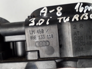 AUDI A8 D4 (2010–2017) Ansaugkrümmer 06E133110 - 4