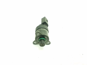 Mercedes Benz S-Class 220 (1998–2005) Kraftstoffpumpensensor - 3
