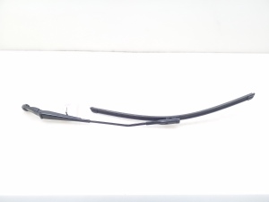  Windshield wiper blade 