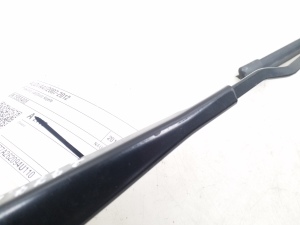  Windshield wiper blade 