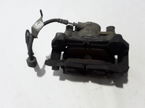 VOLVO V90 (2016–2026) Front brake caliper 31471663 - 2