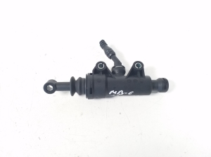 Mercedes Benz C-Class 204 (2007–2014) Clutch master cylinder A2042900112 - 2