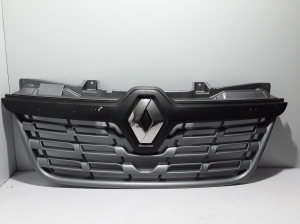  Front grille 