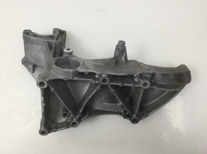 NISSAN Primera P12 (2001–2008) Lichtmaschinenhalter 8200183234 - 3