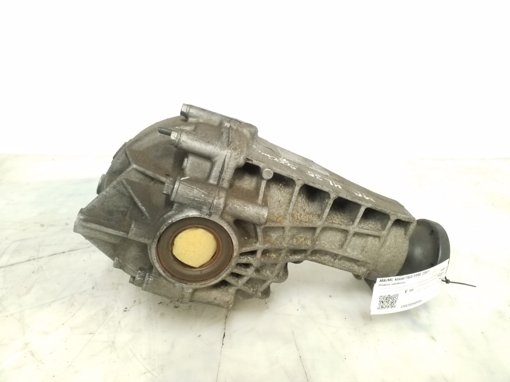 MERCEDES-BENZ M-Class W163 (1997-2005) Front Transfer Case 20417409