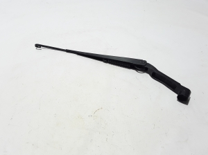  Windshield wiper blade 