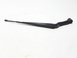  Windshield wiper blade 