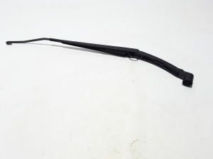  Windshield wiper blade 