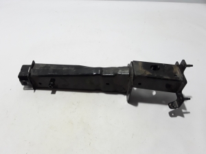 Front subframe bracket - 758241437R