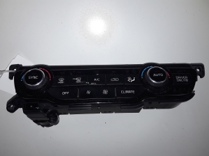 Heater control panel - 97250G5710