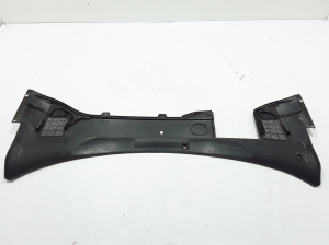   Wiper cowl trim panel  - 31217310 