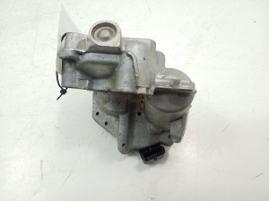  EGR valve 