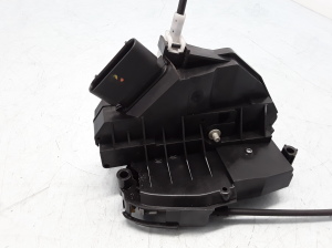 VOLVO V60 (2010–2018) Rear side door lock 31301742 - 2