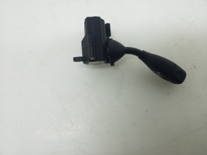  Steering wheel adjustment switch 