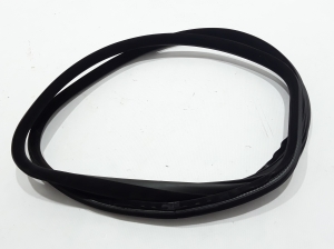  Rear side door sealing rubber 