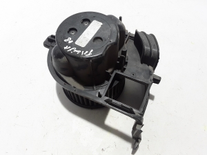 RENAULT Thalia I (2002–2008) Salongi puhuri mootor 7701051271 - 3
