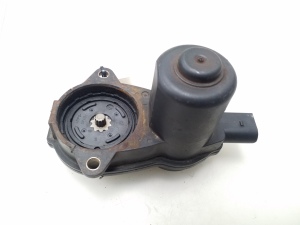  Rear brake caliper motor 